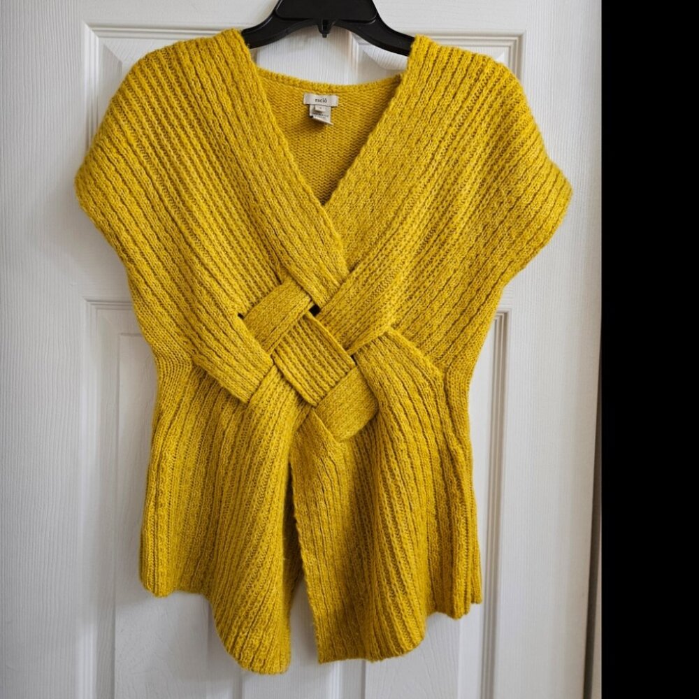 Mustard fashionable Top-NWOT-Size Small - Picture 1 of 13